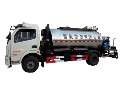 全智能沥青洒布车